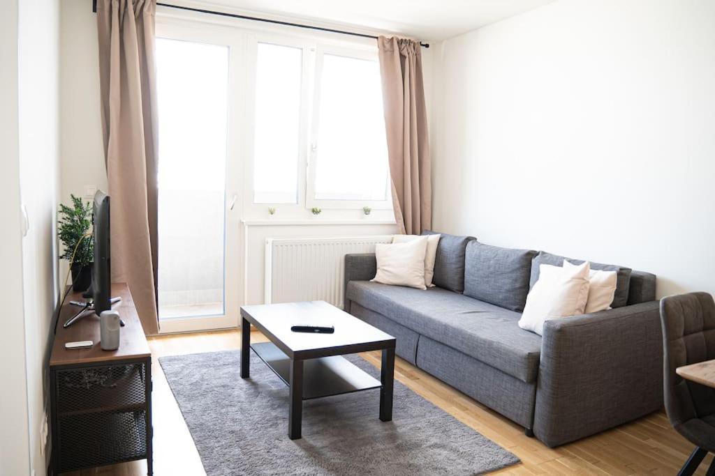 Bright & Modern - Balcony - Apartment Виена Екстериор снимка